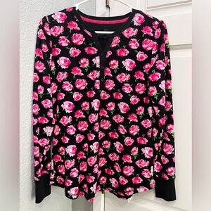 Betsy Johnson super soft long sleeve top
